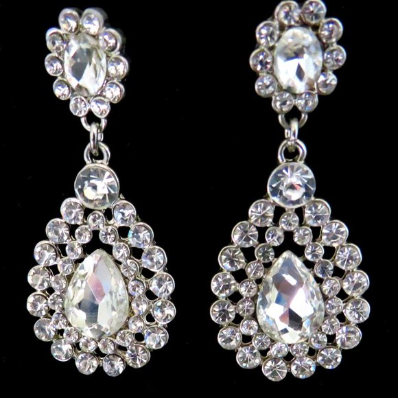 Gorgeous Vintage Rhinestone Pierced Earrings ! - Picture 1 of 4